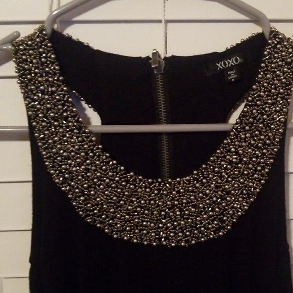 XOXO | Beaded Tank Top - Picture 2 of 6